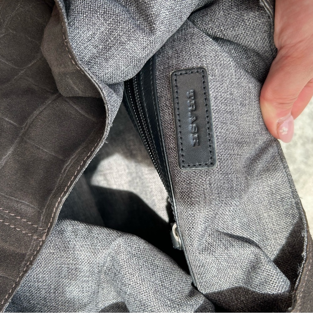 Trask Handbag - Picture 3 of 3